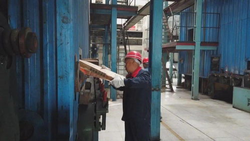 雙河能源集團(tuán)熱力分公司二熱源站點(diǎn)火烘爐，拉開今冬供暖序幕